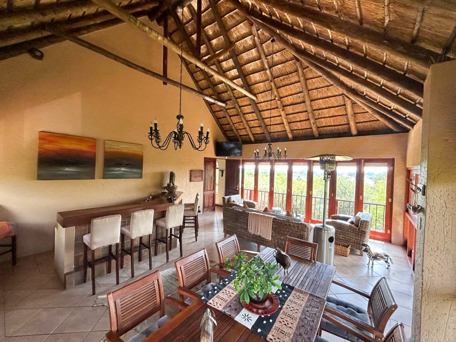 5 Bedroom Property for Sale in Boschenvaal River Front Lodges Free State